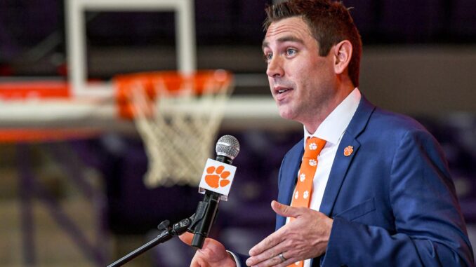 73180489007-0402-clemson-tigers-new-wbb-coach-shawn-poppie-363