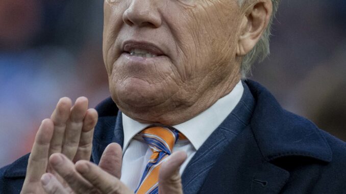 John_Elway_OCT2021_(cropped)